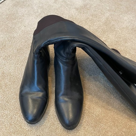 Michael Kors Bromley Boots - Picture 3 of 5